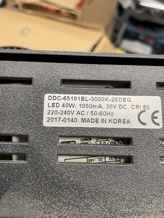 Професионални прожектори за монофазна релсово осветление 3000k 40led