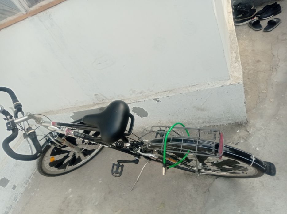 Velosiped sotiladi zaril pul kerak 5 kun boʻldi