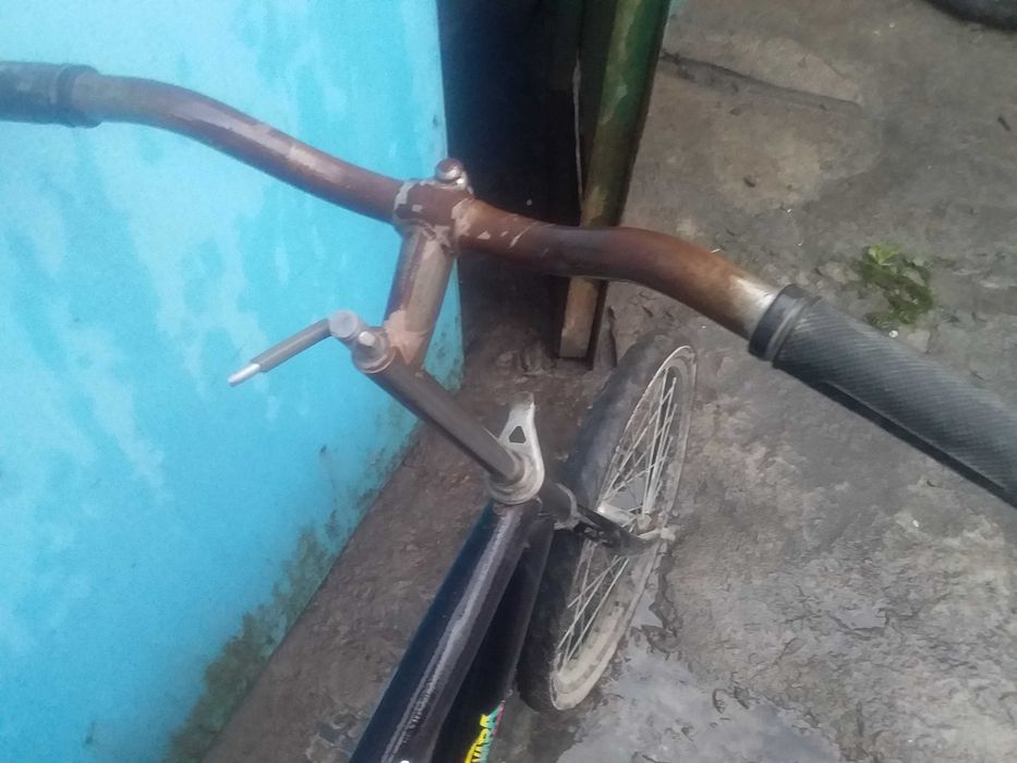 Velosiped srochno sotiladi