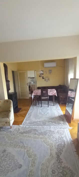Продава се Четиристаен апартамент в Бургас, Център - 140 кв.м за 965 €/кв.м - Снимка #3