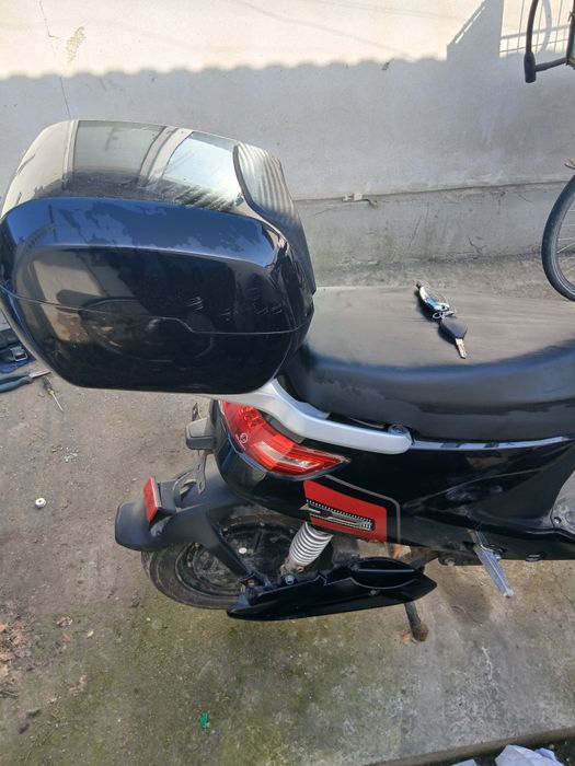 Scuter electric 45 kmh  negociabil