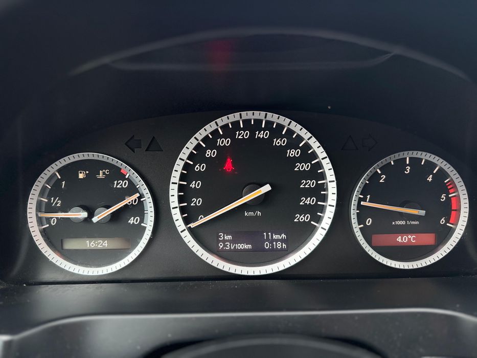 Mercedes-Benz C class w204