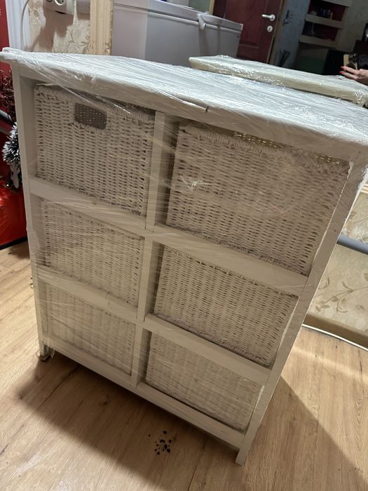 4 corpuri noptiera Jisk, cu rafturi