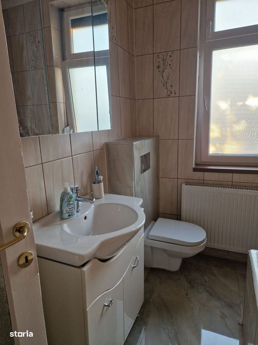 Proprietar – apartament 3 camere, 80 mp, etaj 2/2 strada Republicii