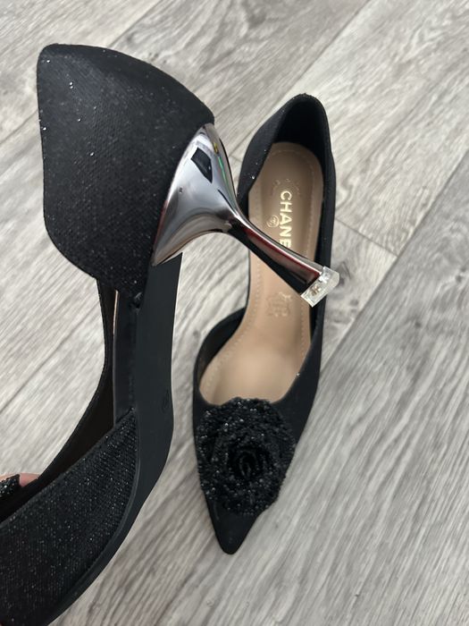 Туфли неношенные !