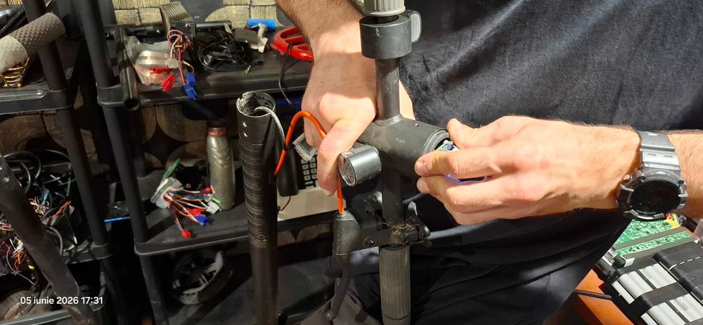Service Trotinete si Scutere Electrice | Baterii Frane Roti Controller