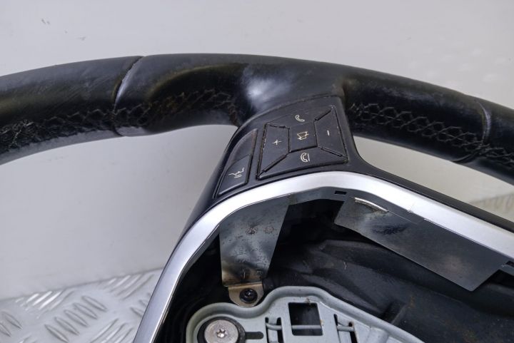 Volan cu comenzi 3068639 Mercedes-Benz E-Class W212 seria