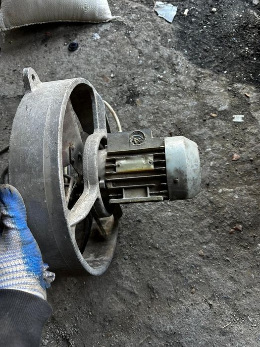 Продам электродвигателя