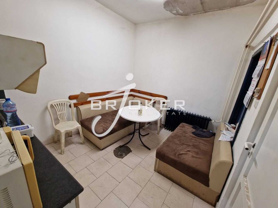 Продава се Промишлена сграда в Кърджали, Център - 1092 кв.м за 1000 €/кв.м - Снимка #23