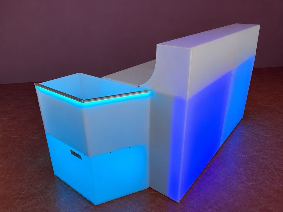 Cocktail Bar Modular –pret 4000 € negociabil  Realizat la Comandă | Iluminare LED RGB | Ideal pentru Evenimente și HoReCa