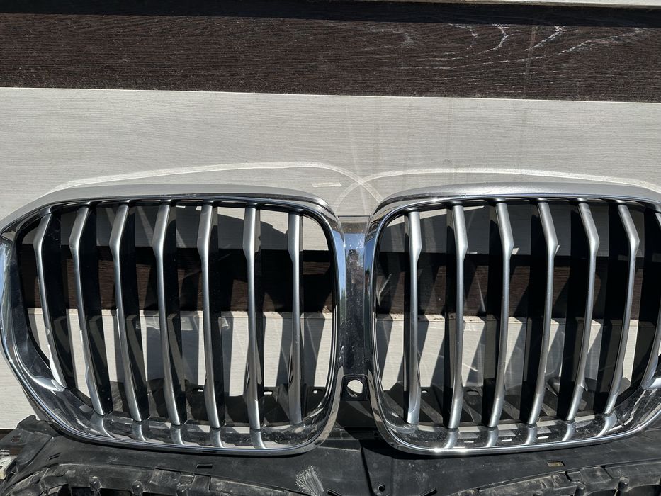 Решетка радиатора BMW X5 g05 шторка и нижняя шторка радиатора BMW X5