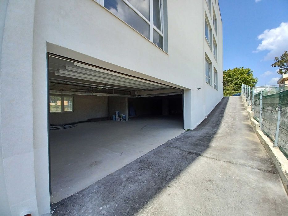 Продава се Промишлена сграда в Варна, Западна промишлена зона - 325 кв.м за 924 €/кв.м - Снимка #13