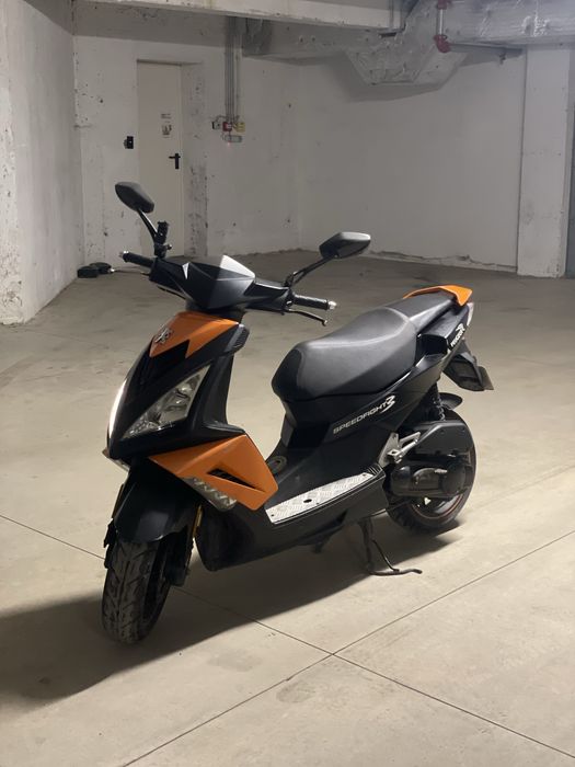 Scuter de inchiriat Inchiriez scuter pentru Wolt, Glovo, Delivery