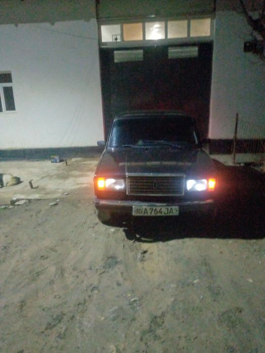 Ваз 2107 машина яахши холата