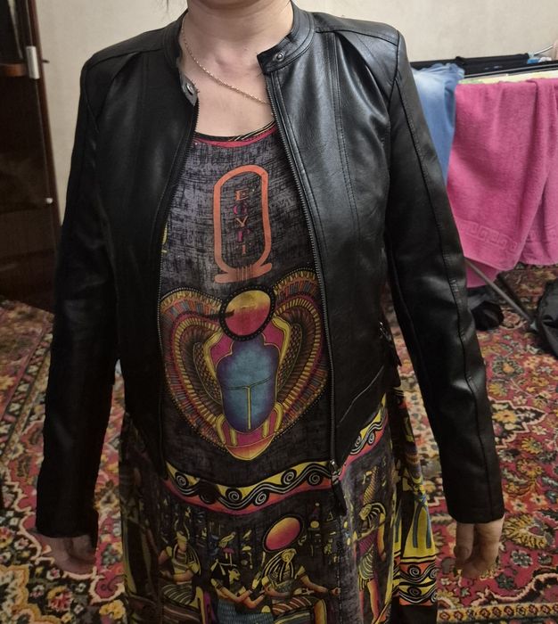 Кожанная куртка (эко кожа)