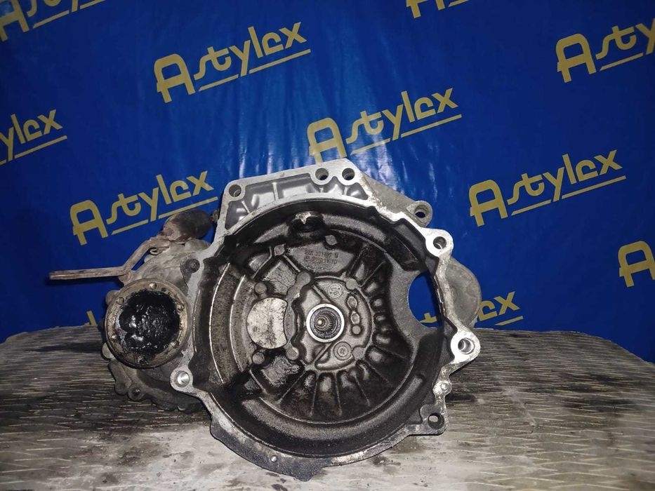 Golf 4 99 1.9 дизель volkswagen МКПП EUH