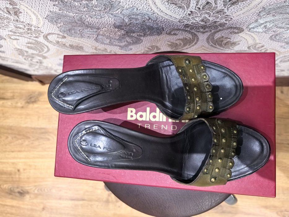 Продам шлёпанцы 38р.