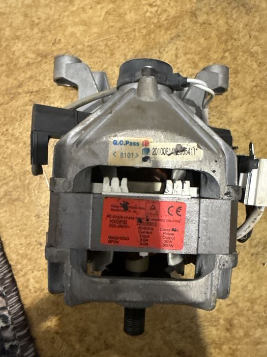 Двигатель от стиральной машины