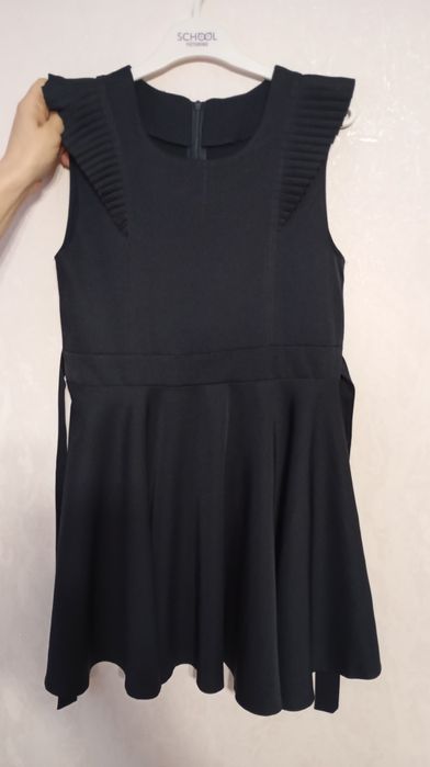 Продам школьную форму