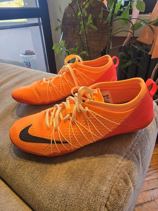 Nike( унисекс)- 38.5 номер.