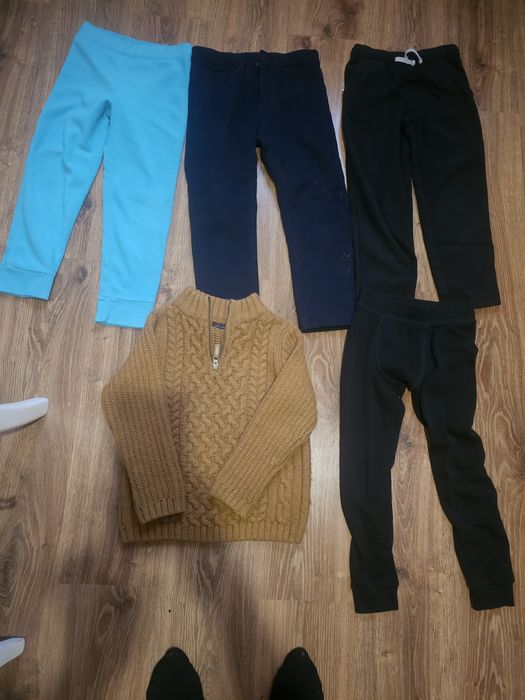 Детские куртки,обувь,одежда