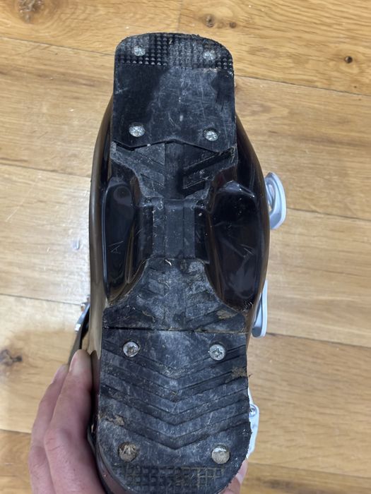 Vand CLAPARI Salomon