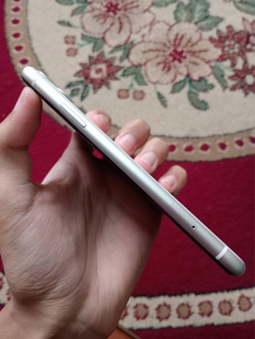 iPhone 11 память 64гб