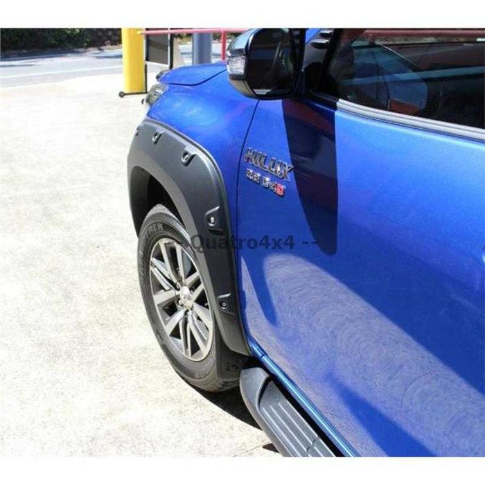 Overfendere extensii roti Toyota Hilux Revo 2015+