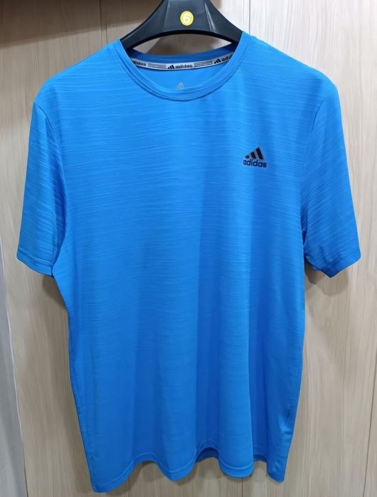 Оригинальная спортивная футболка Adidas