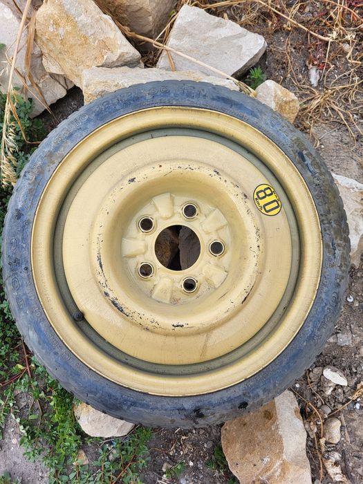 Резервна гума за мазда6.
