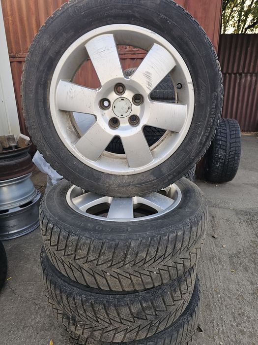 Dezmembrari piese vw polo 6r anu 2011, benzina 1,2 cod motor ,cgp kw 51 ,negru