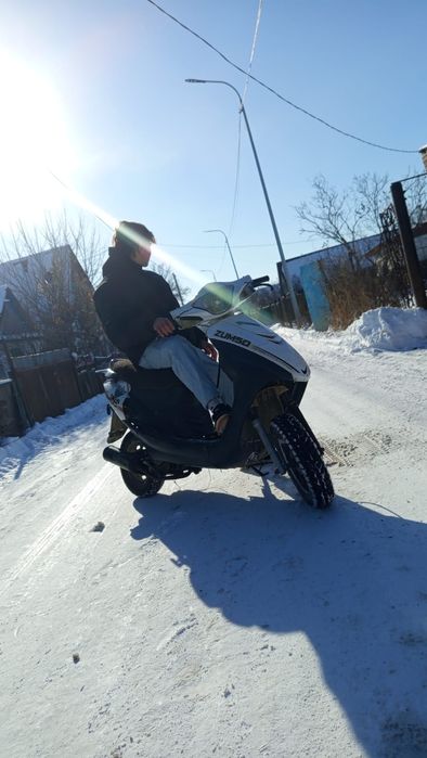 Продам мопед zum50