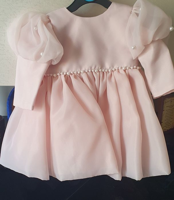 Vand rochita eleganta pentru 1 anisor