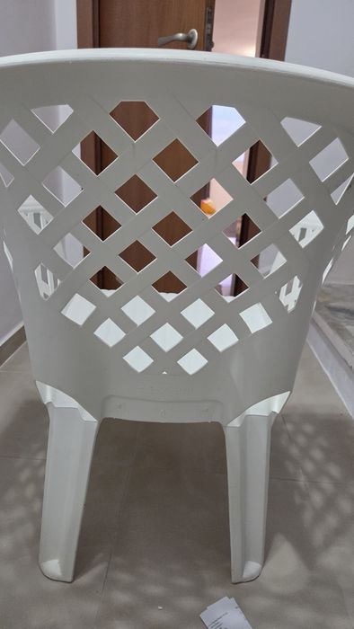 Продавам столове