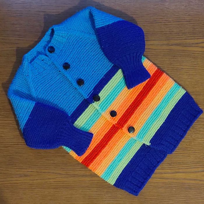 Вязанный костюм на девочку