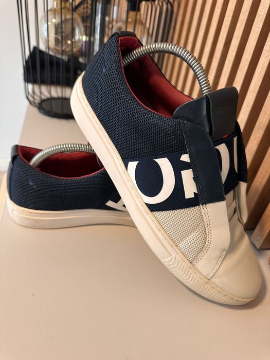 Adidasi Hugo stare foarte buna