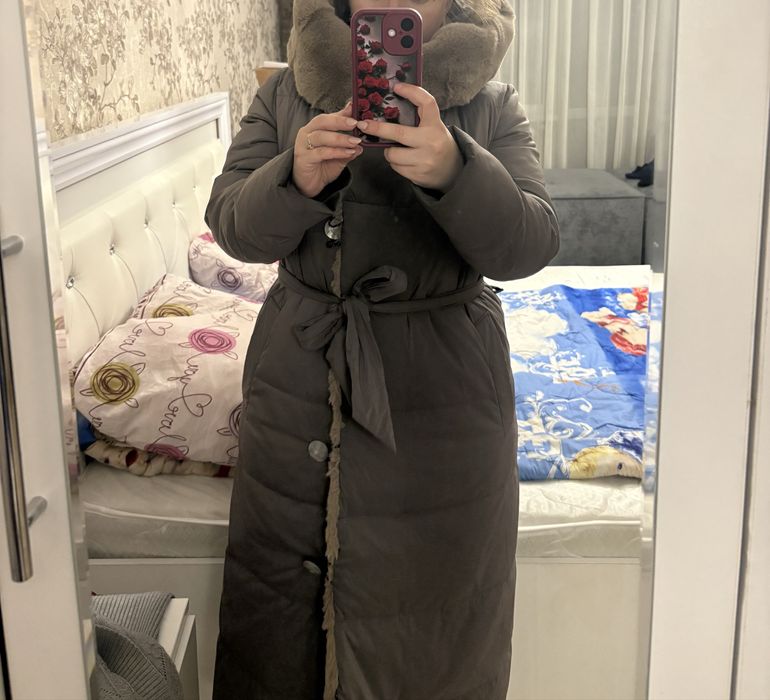 Продаю женский пуховик