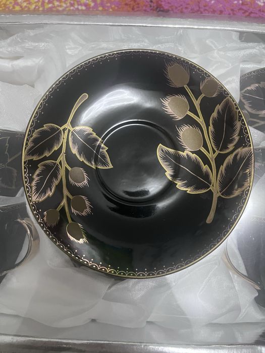 Set 6 cesti de cafea si 6 farfurioare