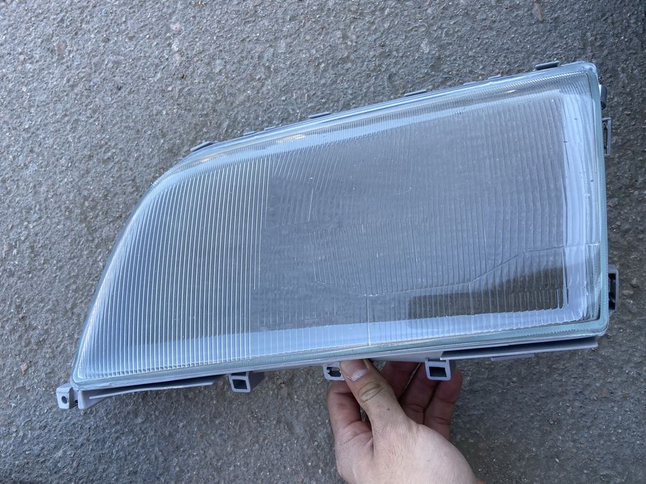 Стекло фары мерседес w202