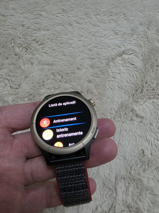 Vând smartwatch Amazfit cheetah pro impecabil, ca nou