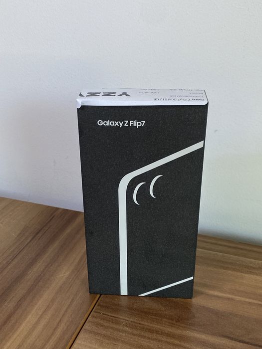 Samsung Z Flip7, 512 GB, Jetblack, Foarte bun, Cod produs: 7186