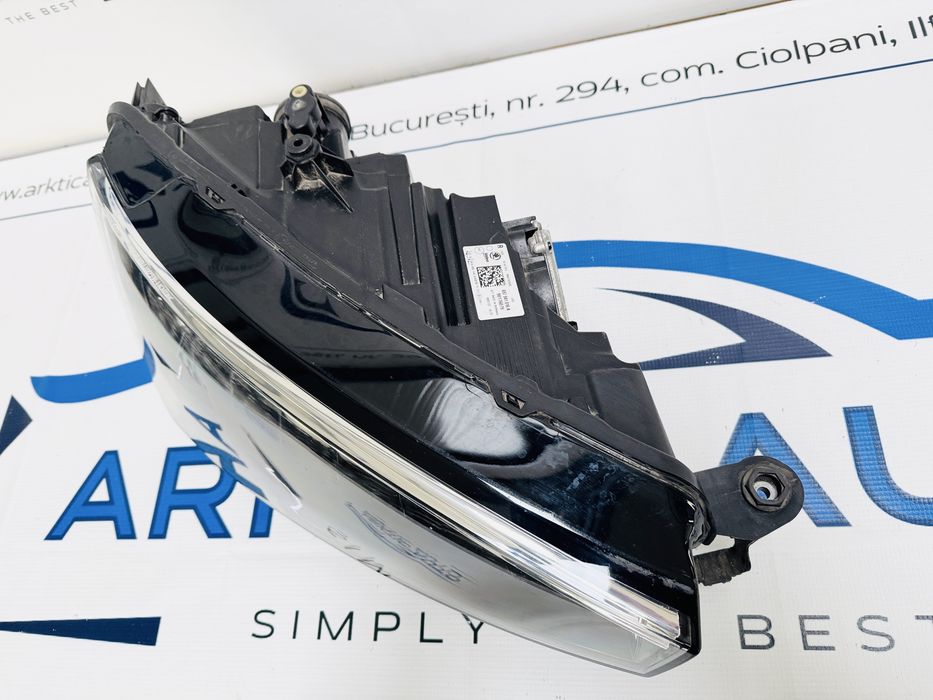 Far dreapta Full led Crystal Lighting Skoda Scala cod 657941016A