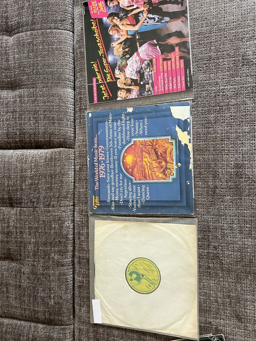 Vand discuri de vinil la pachet