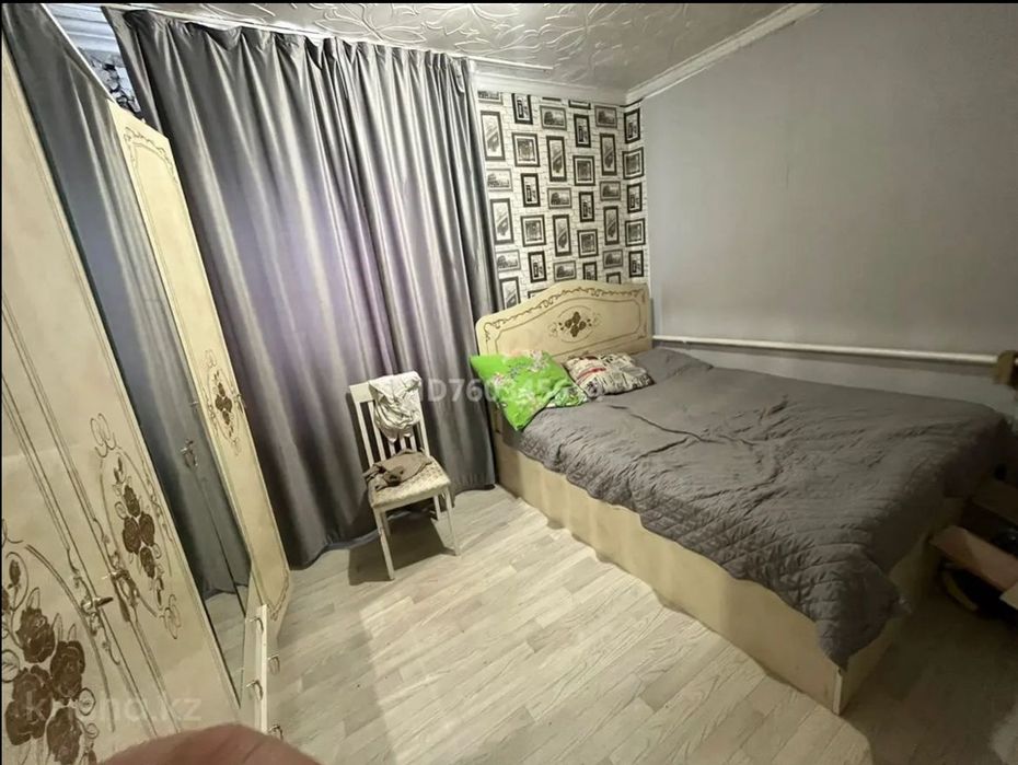 продам дом на земле 4 комната