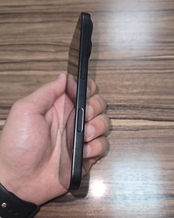 Продам IPhone 16 128 gb