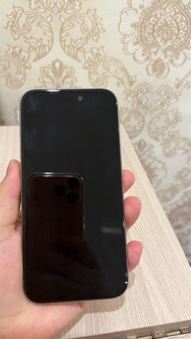 Продам Iphone 15 pro