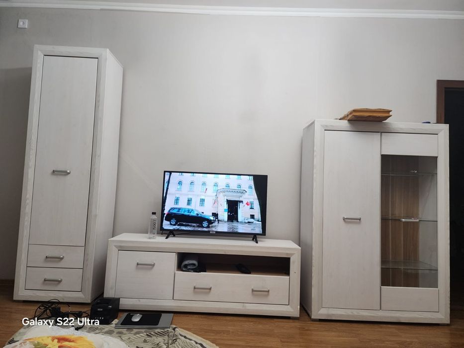 Продам тв зону не дсп  натуральное дерево