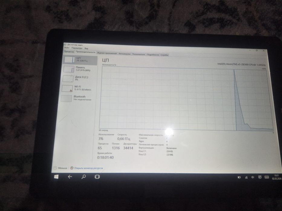 Планшет Haeir на базе windows 10