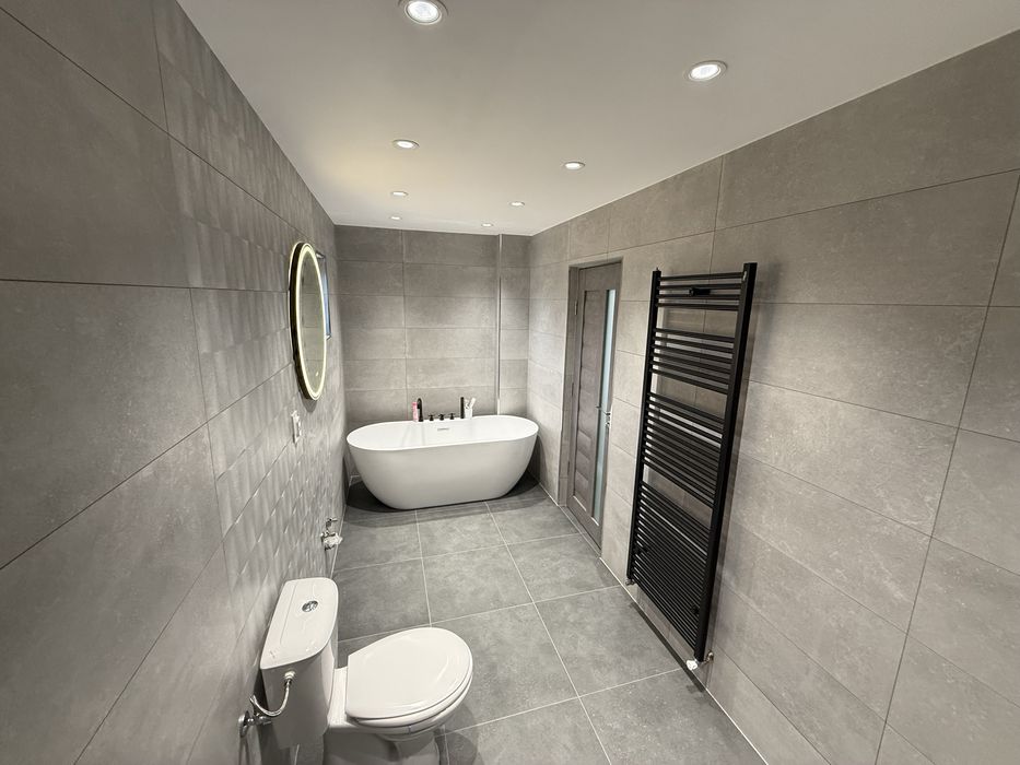 Servicii professionale de baie si placara - calitate garantatā