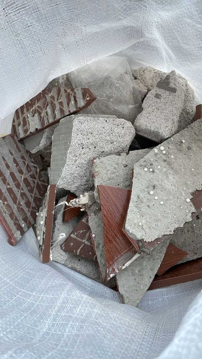 Curatenie si eliberare moloz , debarasare mobile veche , gunoi